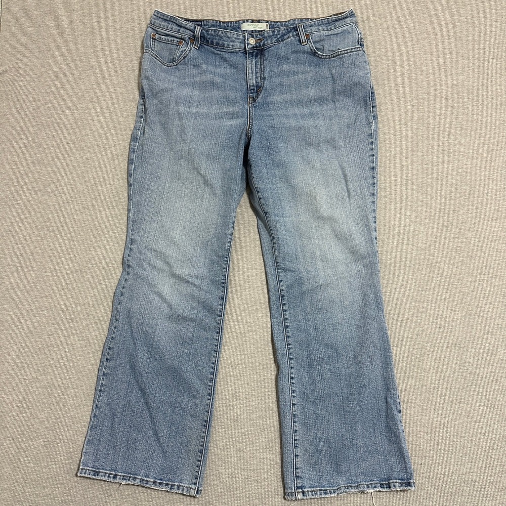 Levis 580 Boot‎ Cut Jeans Light Wash Blue Denim Mid Rise Womens Size 18W Medium